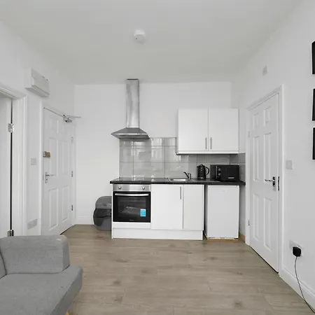 Startlet Stays Apartments - On Elizabeth Line With Free Parking London Exterior foto